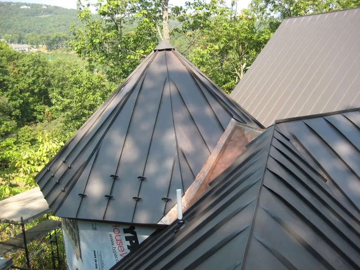 Professional Roof Tarp Installation by Craftsman Roofing in Northcrest